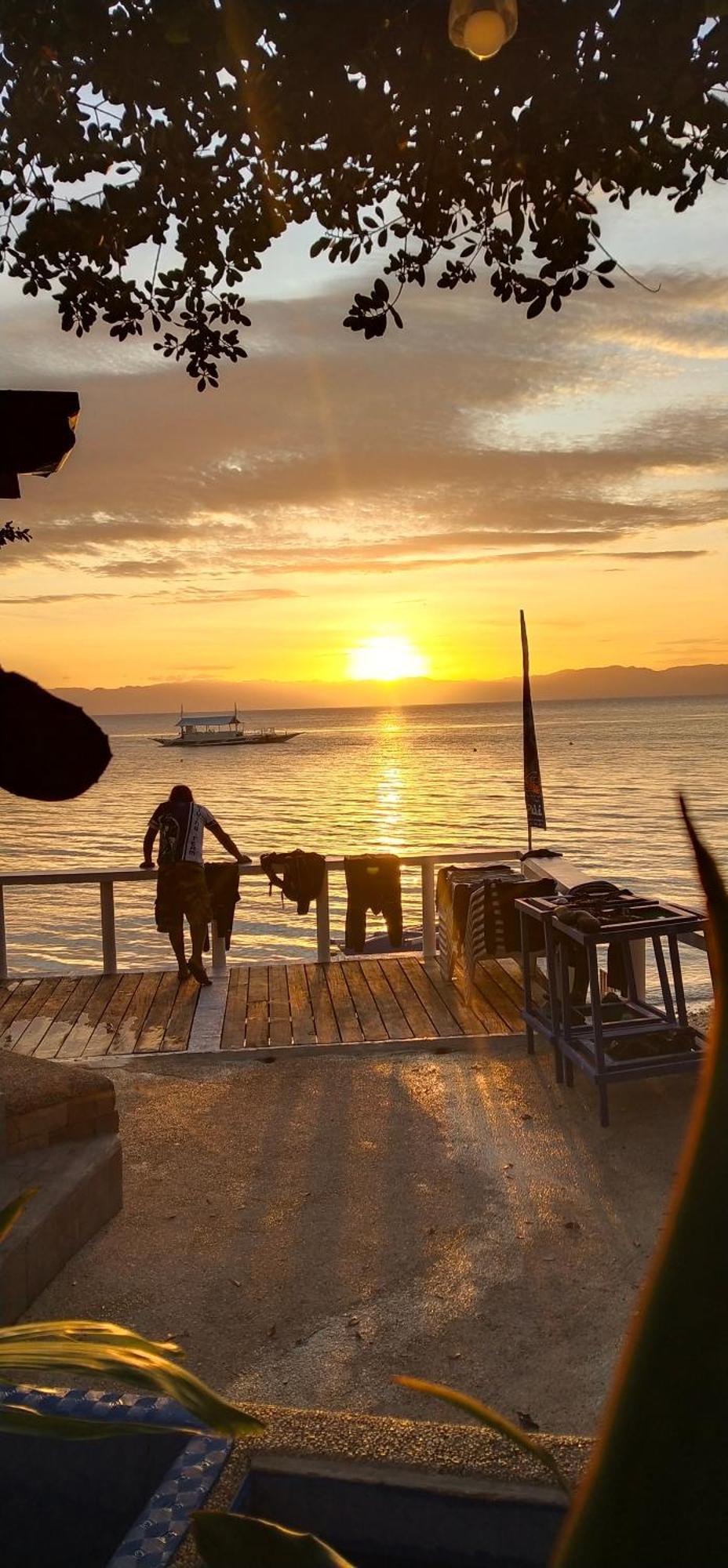 Love'S Beach & Dive Resort Moalboal Luaran gambar