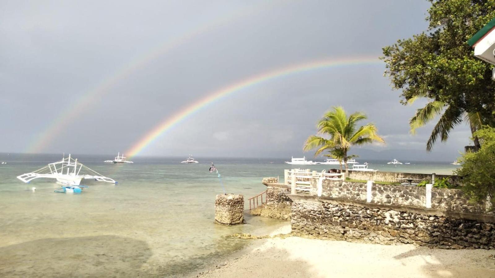 Love'S Beach & Dive Resort Moalboal Luaran gambar