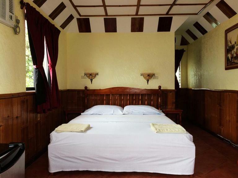 Love'S Beach & Dive Resort Moalboal Luaran gambar