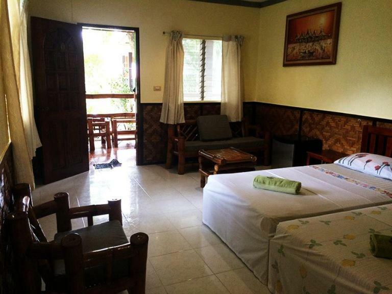 Love'S Beach & Dive Resort Moalboal Luaran gambar